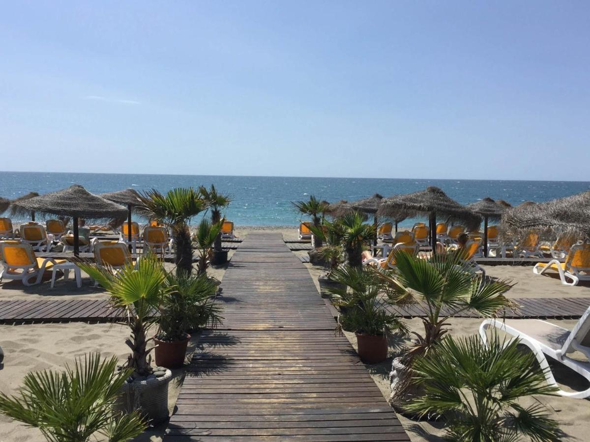 Aparment Neptuno- Located On The Promenade A Few Metres From The Beach. Estepona Exterior foto