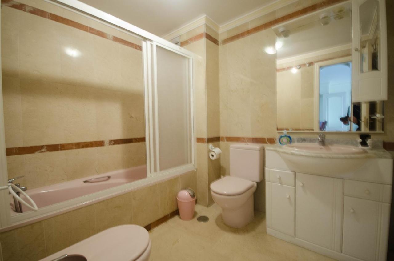 Aparment Neptuno- Located On The Promenade A Few Metres From The Beach. Estepona Exterior foto